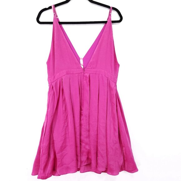 Free People Satin Mini Dress Size 10 Gabbys Party All Night Low V-Neck Pockets - Picture 3 of 15